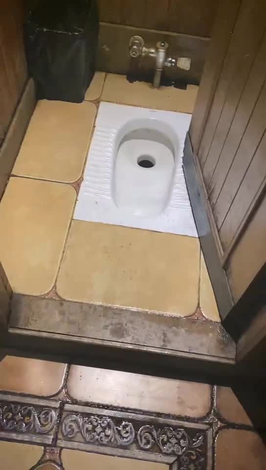 #少妇杀手海角社区 超级韵味的姐姐在我上班酒吧公厕，露脸抽插后口交射进嘴里 0905网站网址 257386看置顶免费进入福利频道可以看到完整版视频点此查看更多