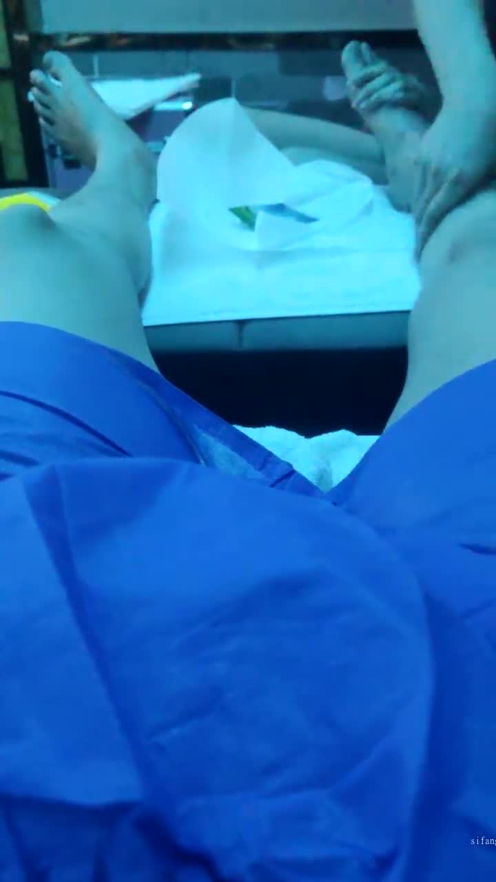 #直播 暗访不正规的足疗按摩店！又是这个漂亮韵味超美的少妇