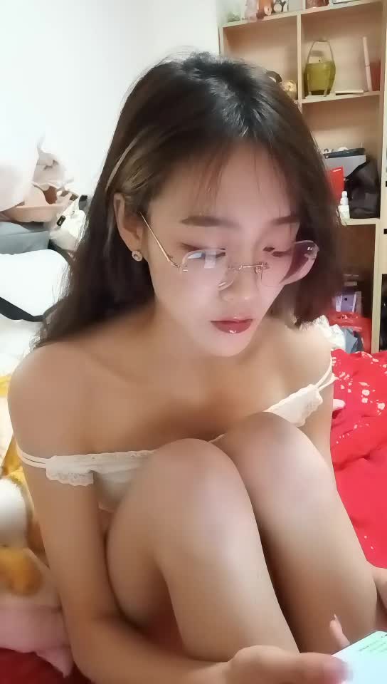 #小奶敷敷 01-05小狐狸主播秀【标签: #直播 #学生 #女神 #小姐姐 #小妹妹 #少妇 #人妻 #萝莉 #大奶 #大长腿 #黑丝袜 #口交 #自慰 #跳蛋 #玩具 #露脸 #白虎 #一线天 #潮喷 #喷水 #屁眼 #肛塞 #调教 #高潮 #裸舞 #脱衣舞】点此查看更多