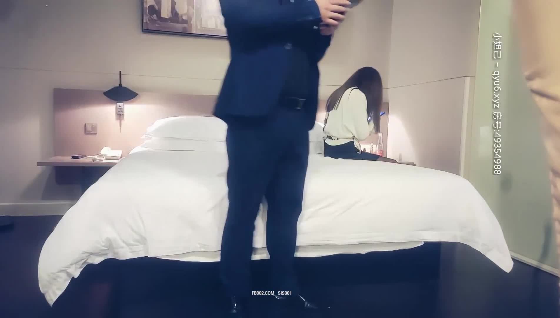 【探花精选】2800网约大胸小少妇，狂撕黑丝，倒立口交，各种高难度啪啪姿势#探花系列