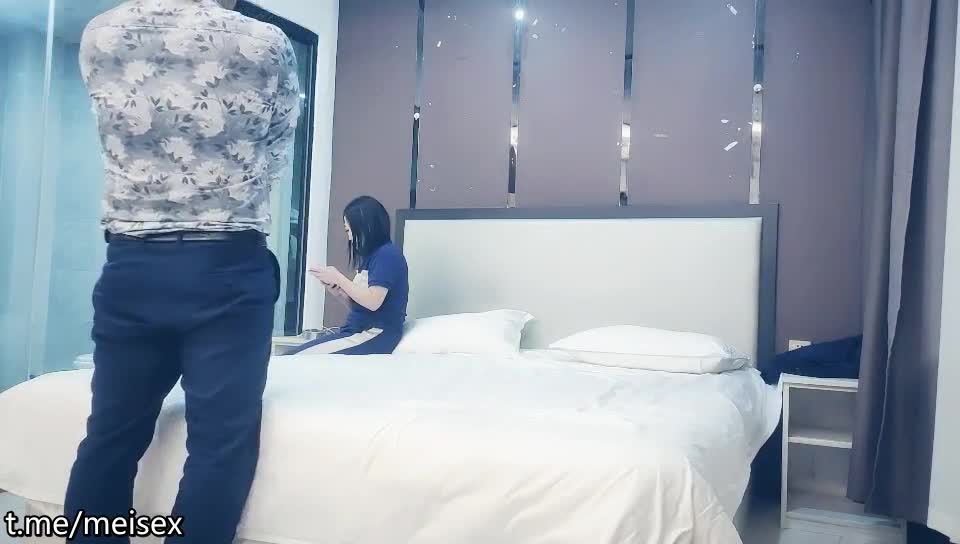 【#赵总寻花】深夜约操大胸少妇，强力打桩机高频输出，姿势频繁角度专业，高清源码录制点此查看更多