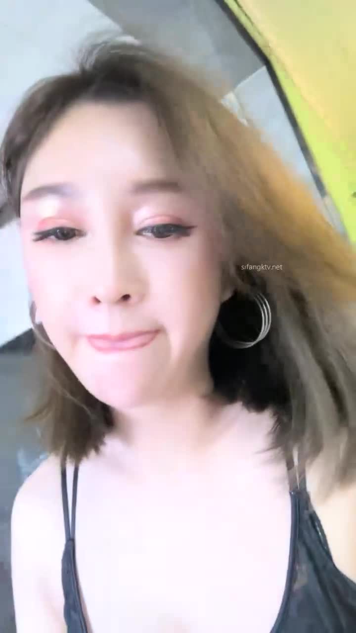 【#妩媚少妇】妩媚骚御姐~!自慰喷水~跳蛋狂震~无套內射点此查看更多
