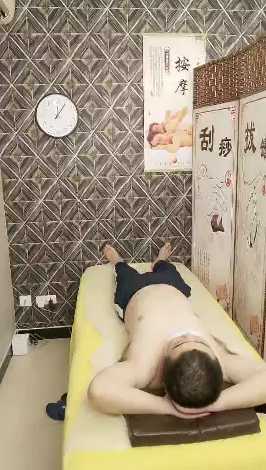 【#权少很骚呐】10-31 漂亮小少妇，一颦一笑风情无限，肤白貌美，这么骚勾引得大哥性趣盎然开干，激情刺激香艳点此查看更多