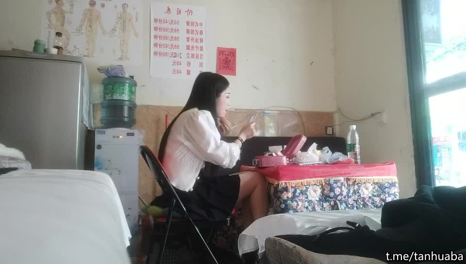 蝴蝶逼少妇，c罩杯，打桩机猎艳狂人，高频干逼不停真强
