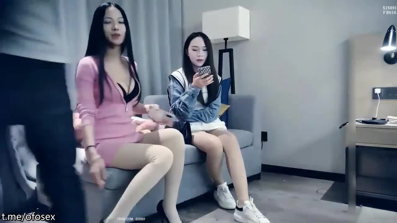 极品丰腴御姐太会打扮了情趣黑丝浑圆翘臀高跟大胸跨坐在腿上求亲亲爱抚销魂刺激立马鸡巴硬啪啪狂操