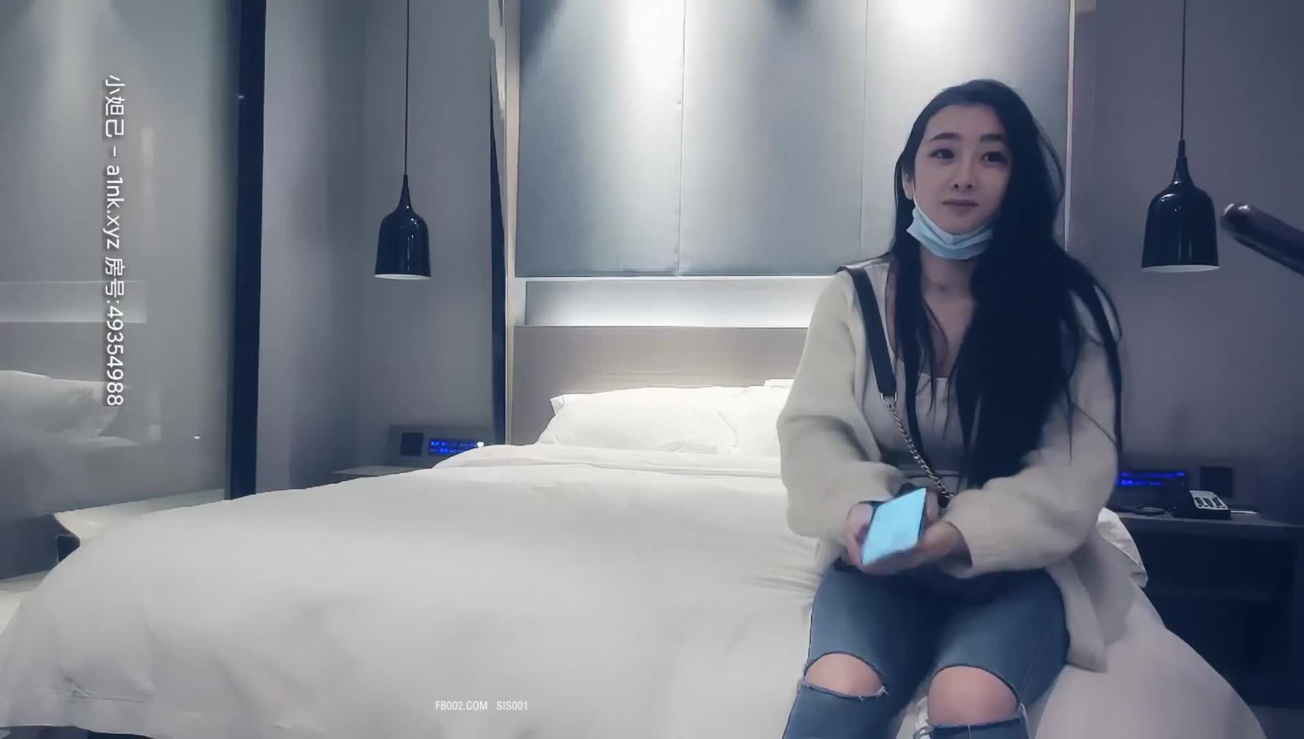 [探花精选] 大圈外围, 明星脸, 配上一对大胸, 黑森林超浓郁, 人气瞬时登顶