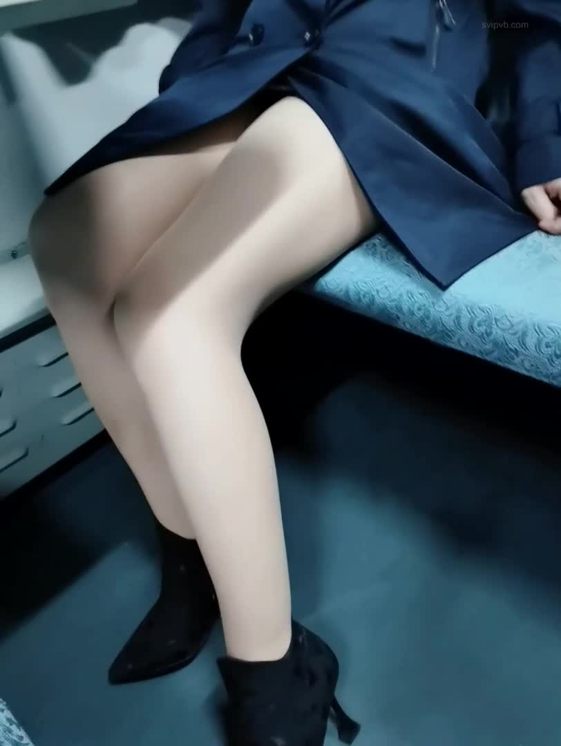 【精淫社区】#CC果如 #福利姬 #剧情 精品会员群办理：@jysqA_bot查看更多精彩内容：@jysqVIP