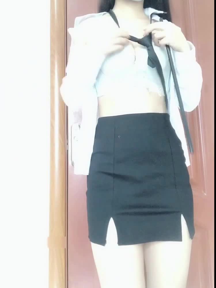 【精淫社区】#仙仙小草莓 #福利姬 #自慰 精品会员群办理：@jysqA_bot查看更多精彩内容：@jysqVIP