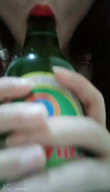 【精淫社区】#熊仔饼 酒瓶自慰