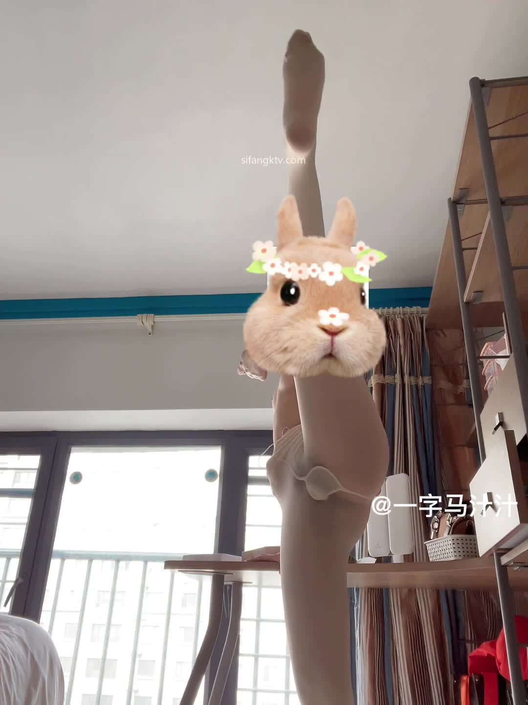 【精淫社区】#一字马汁汁 会劈叉的学生妹