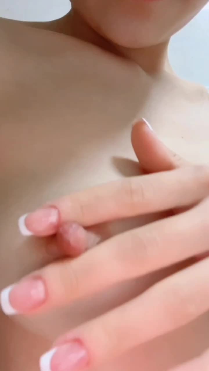 【精淫社区】#福利姬 #乐乐 #抖音三十万粉丝高颜值网红 各种道具自慰精品会员群办理：@jysqA_bot查看更多精彩内容：@jysqVIP