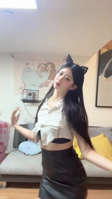 【精淫社区】#swetty #福利姬高颜值反差婊露脸裸舞自慰流白浆