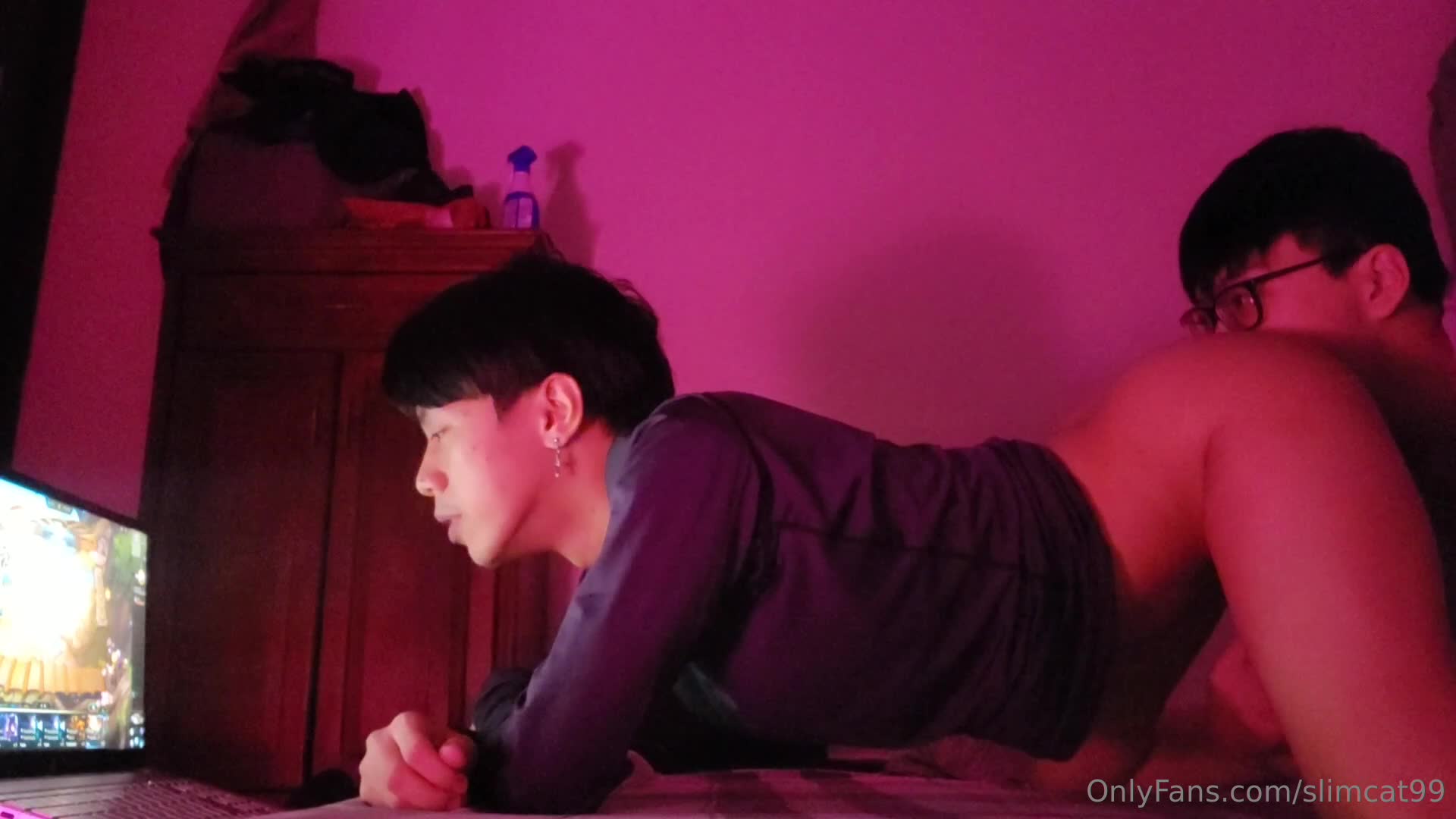 爆操优质小骚0这小骚0被玩的很爽