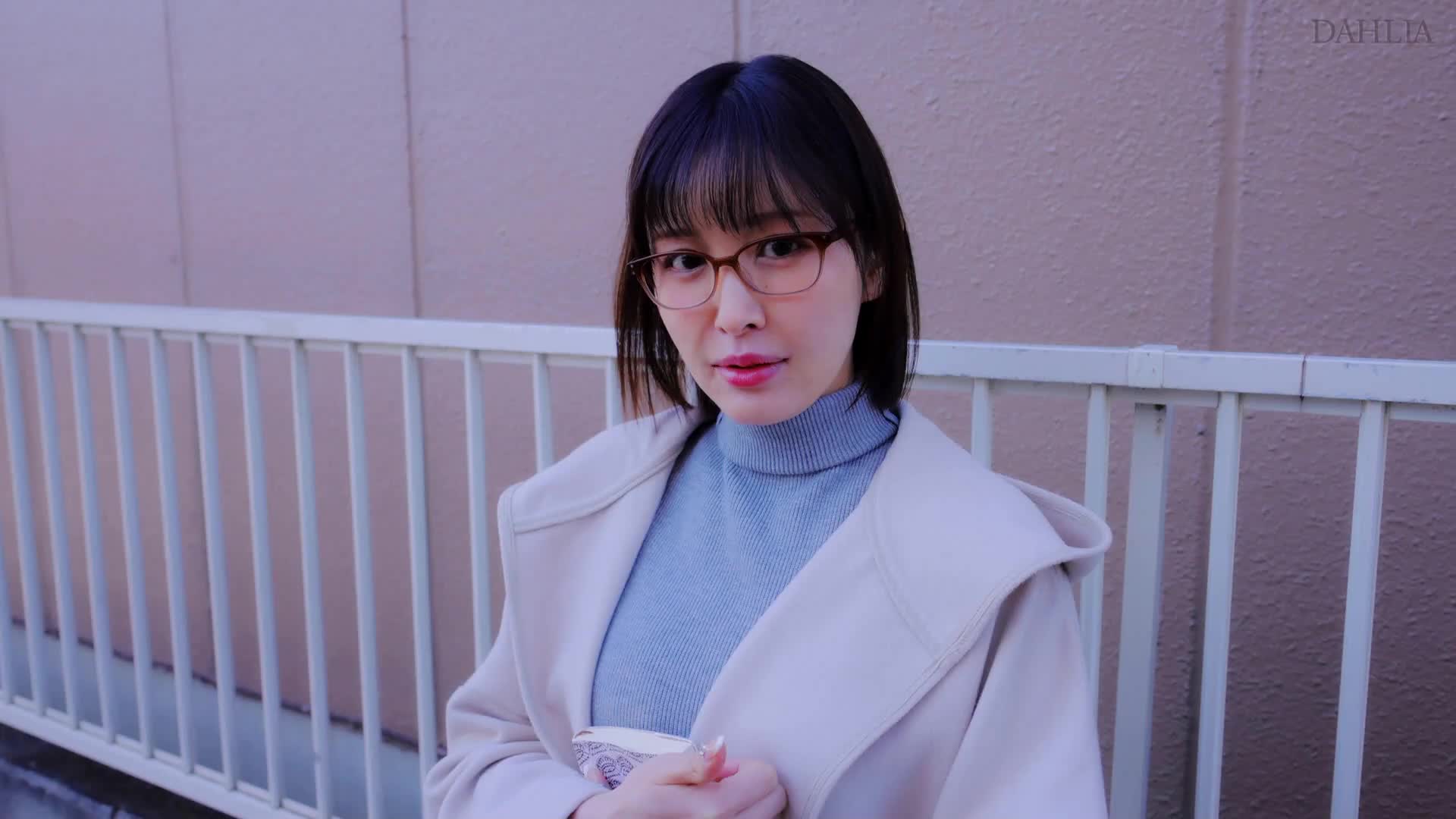 自购新片】 DLDSS-417  欲求不满的短发大奶人妻角奈保只听主人的话，随叫随到