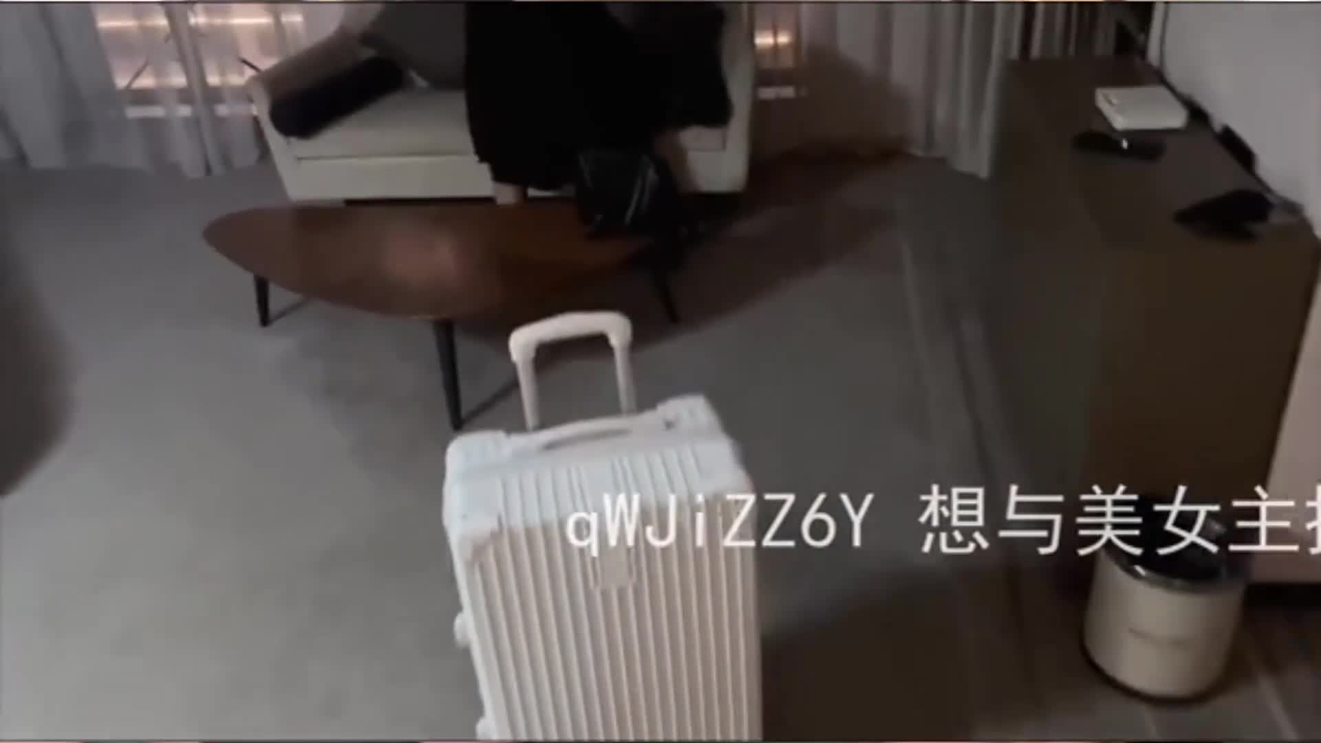 #拆二代cc 射精必备下｜十九岁白袜jk美少女反差母狗太久没做爱 操出白浆一下子就痉挛抽搐了
