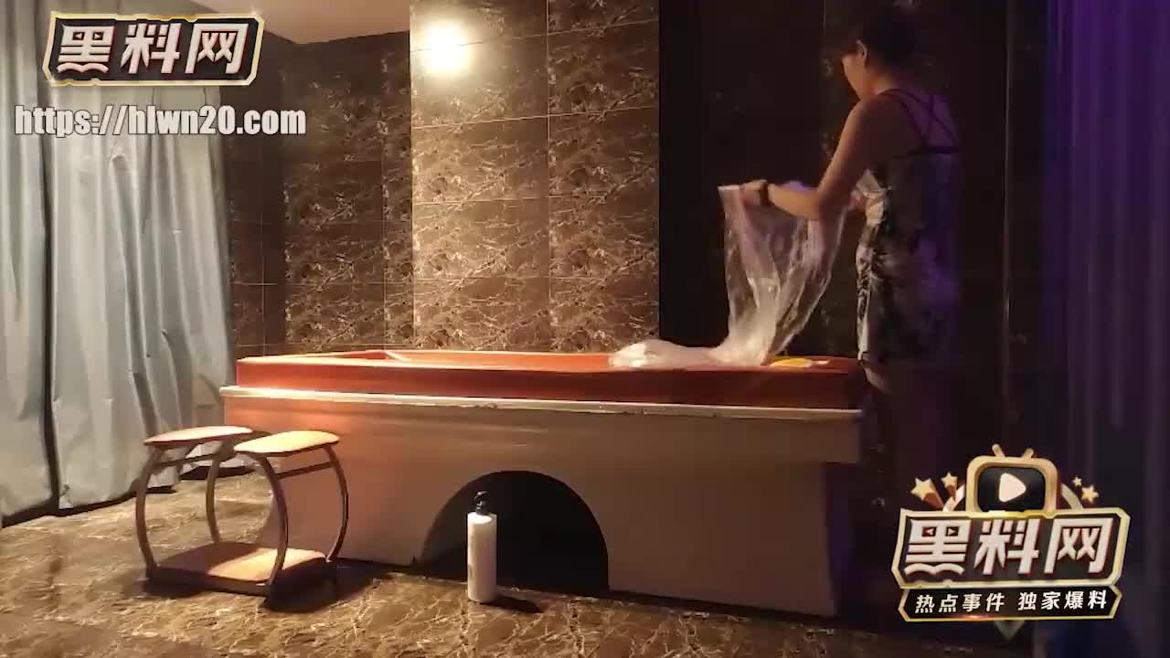 深圳邪骨场实拍598块钱的服务胸推口交等毒龙样样皆有服务质量好且性价比高！