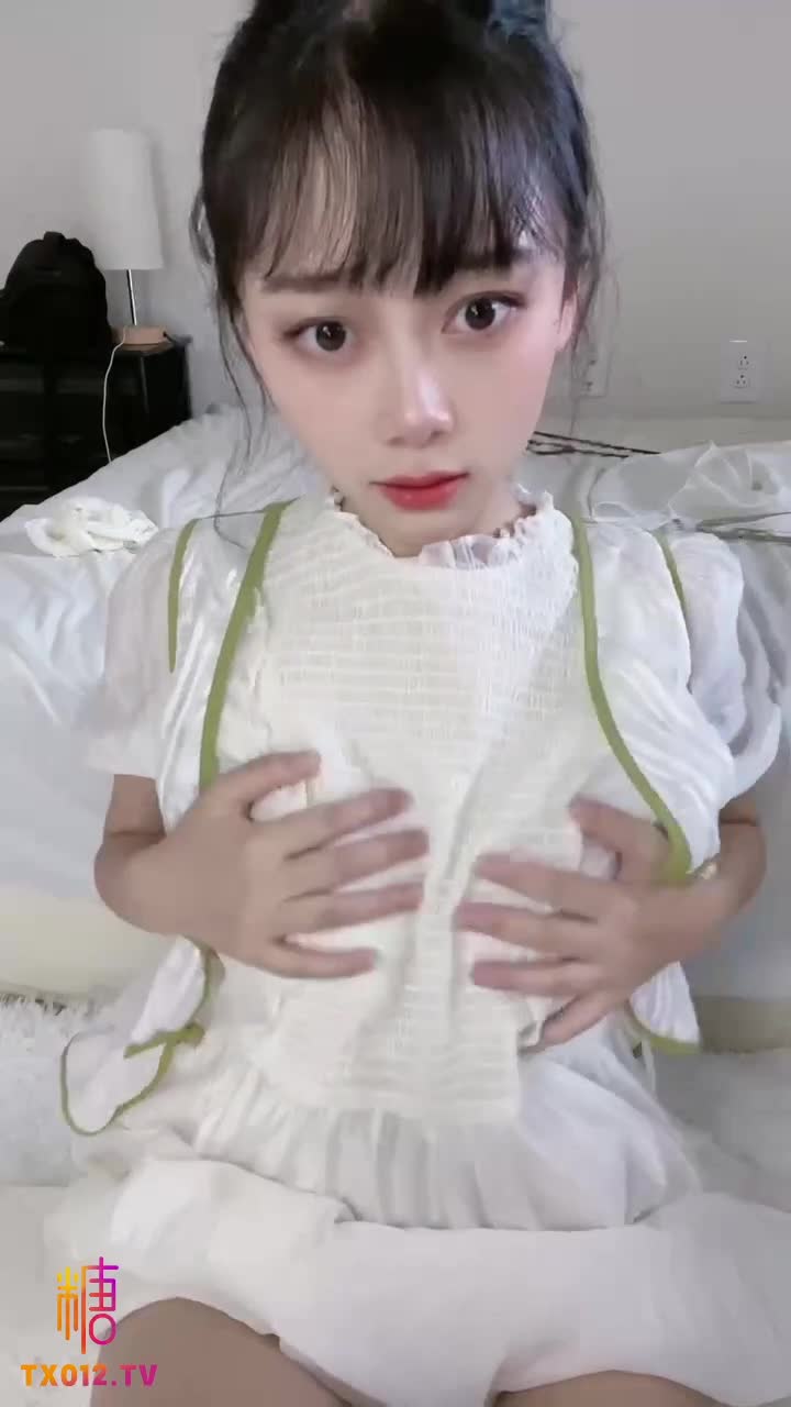 黑猫露娜酱 乖巧抖m福利姬 颜值挺好看的乖巧白虎抖m早已被调教解锁了三洞全开