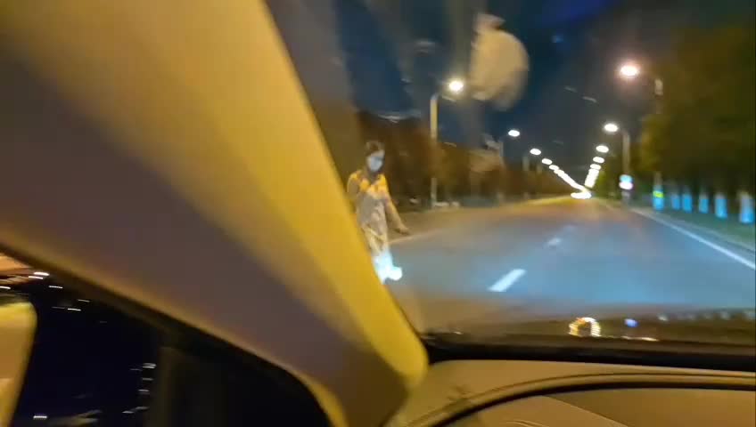 #88号苏奈美奈美缺钱站街去赚外快，结果客人是哥哥了 1809网站网址 356443母狗 调教 自拍 白虎看置顶免费进入福利频道可以看到完整版视频点此查看更多