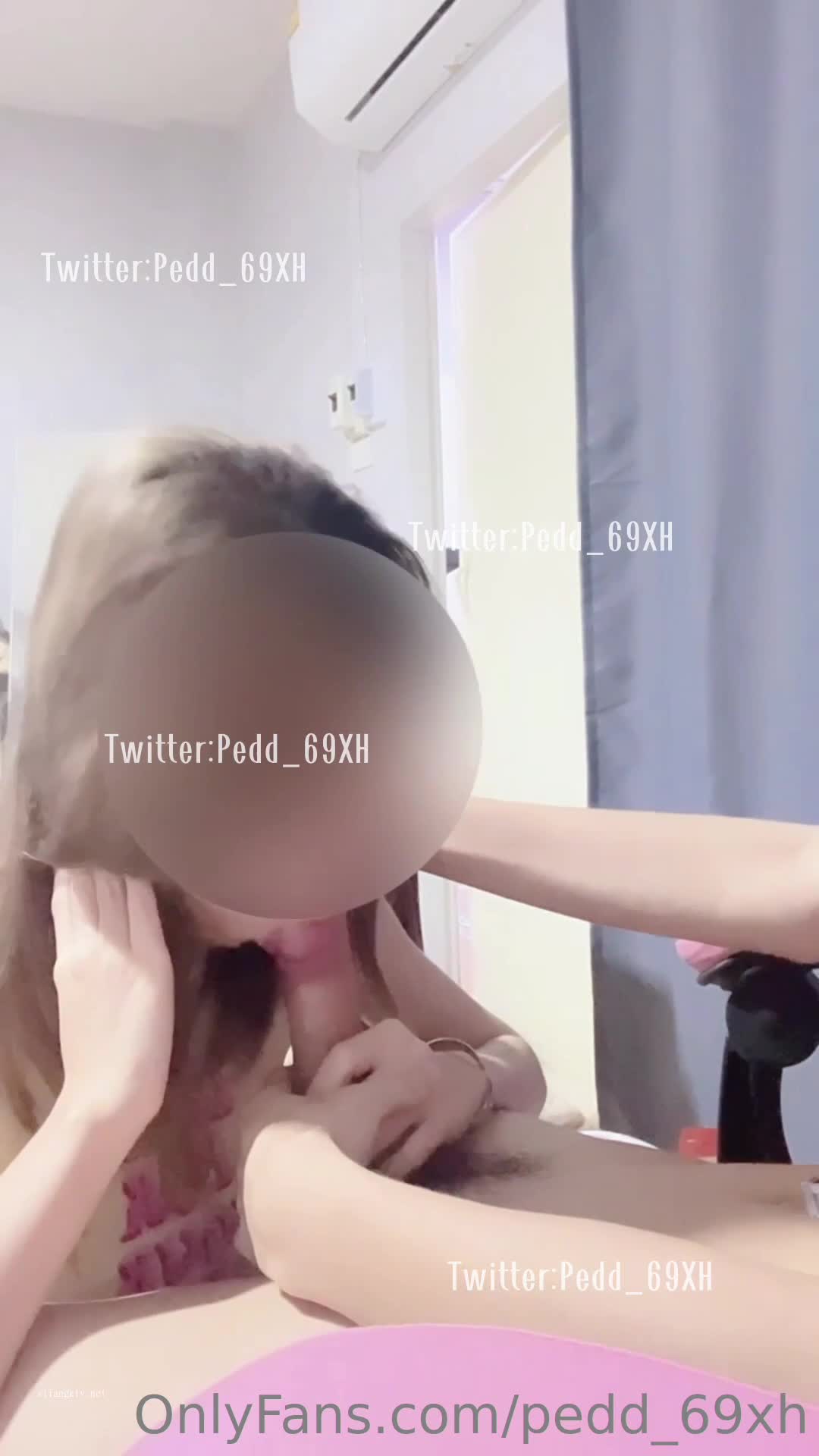 #pedd_69xh #onlyfans性瘾情侣 爆草女友粉嫩骚穴点击看合集