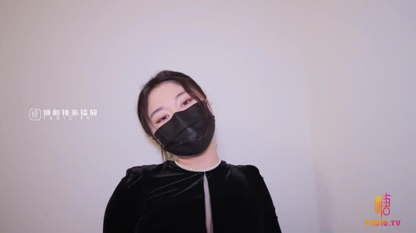 白虎尤物【娜娜】黑丝女王调教 极品鲜嫩紧致白虎榨汁 随时喷射顶不住了