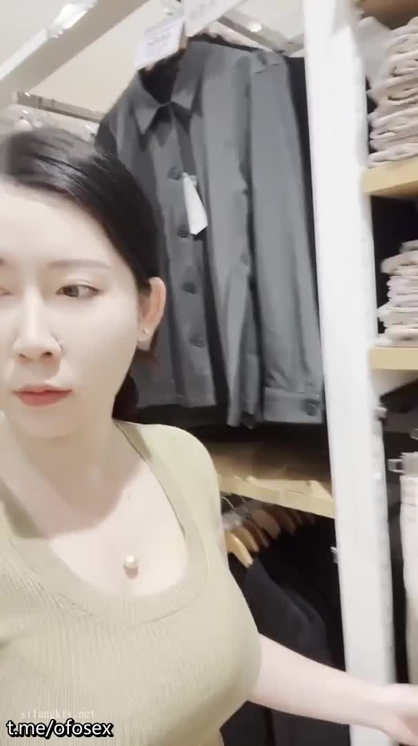 #秀人 #巨乳 #李雅三月最新流出抖音极品巨乳网红李雅大震撼系列之户外露出公园露逼偷摸后入野战 楼梯和邻居老王偷情操逼等6部合集