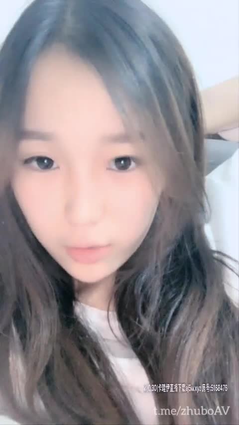 #嫩屄少女 #顏值主播 #十七岁的雨季点此查看更多