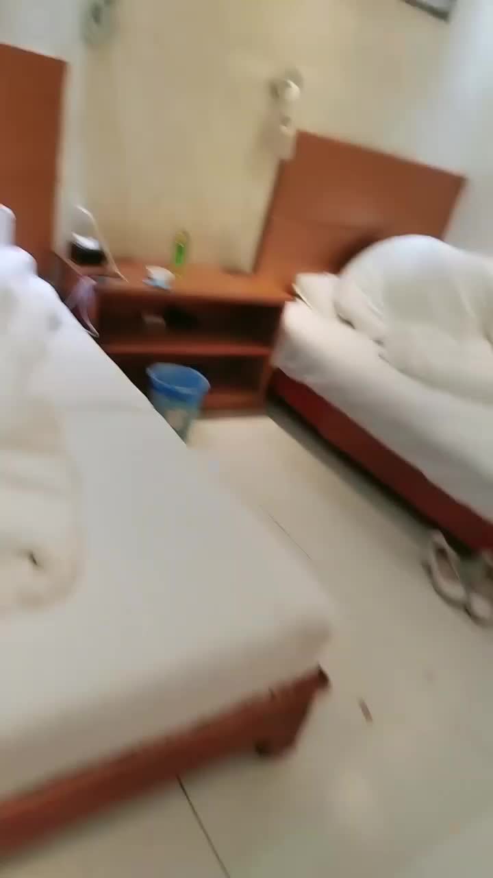 兩個嫩妹哥哥的小嫩逼下海直播哥哥要不要_20230426_031536点此查看更多