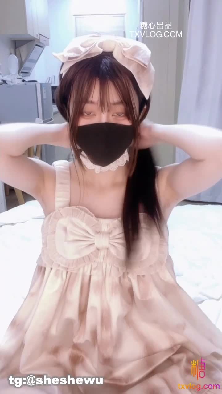 #安安老师 #糖心VlogP1: 【安安老师】淫荡小班长，老师就喜欢你这么优秀的学生P2: 【安安老师】洛丽塔安安の私钟教程