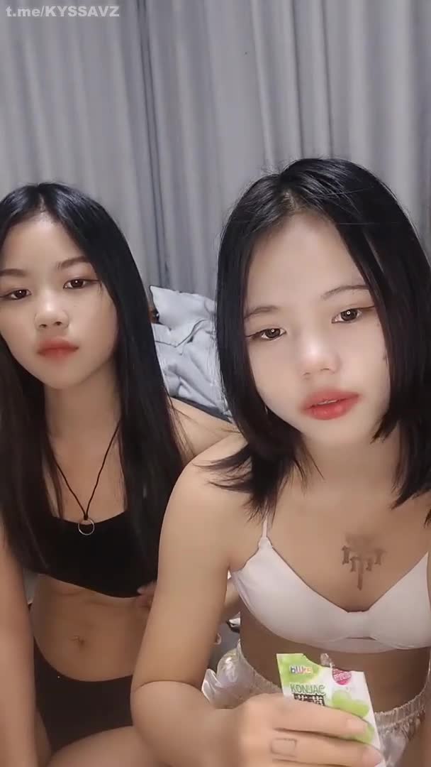 梦涵宝贝】 水最多的嫩妹妹，自摸流白浆点此查看更多