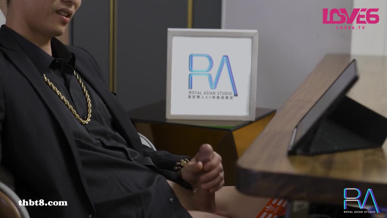 #皇家华人 RAS-0186 卖假货就中出到爽直播精品鲍高潮全纪录点此查看更多