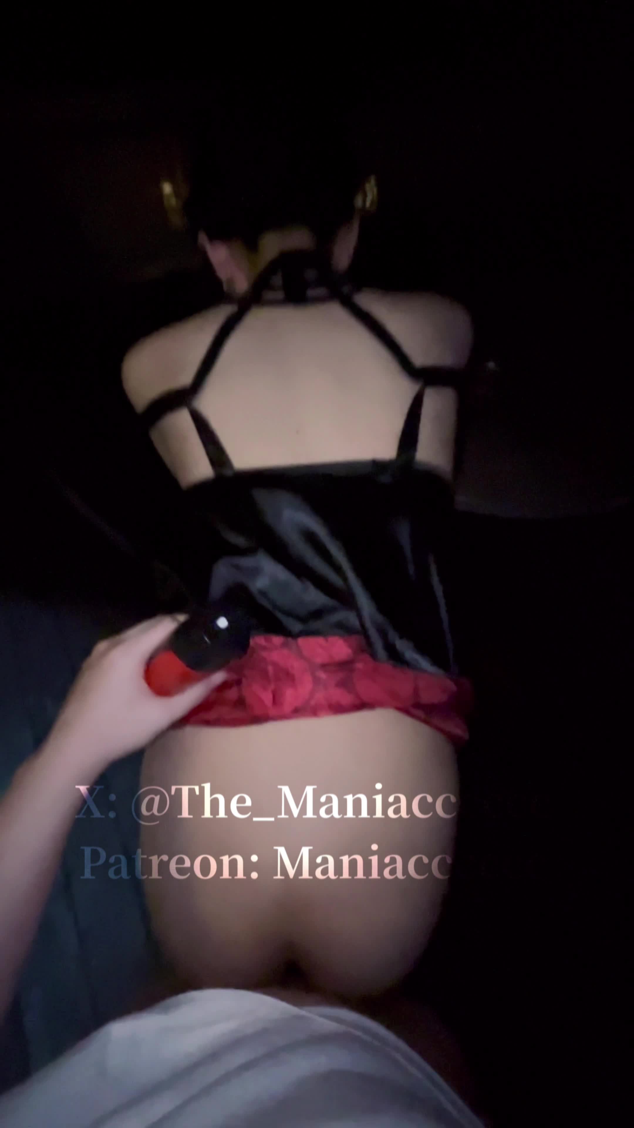 最新4K正版流出，百变女神福利姬【Maniacccccc】付费作品，爆肏约尔小姐①
