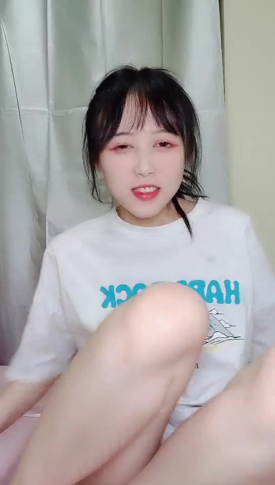 #直播 纯欲系学生妹女仆装激情秀