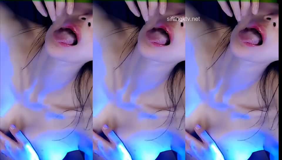 主播： 白妖妖