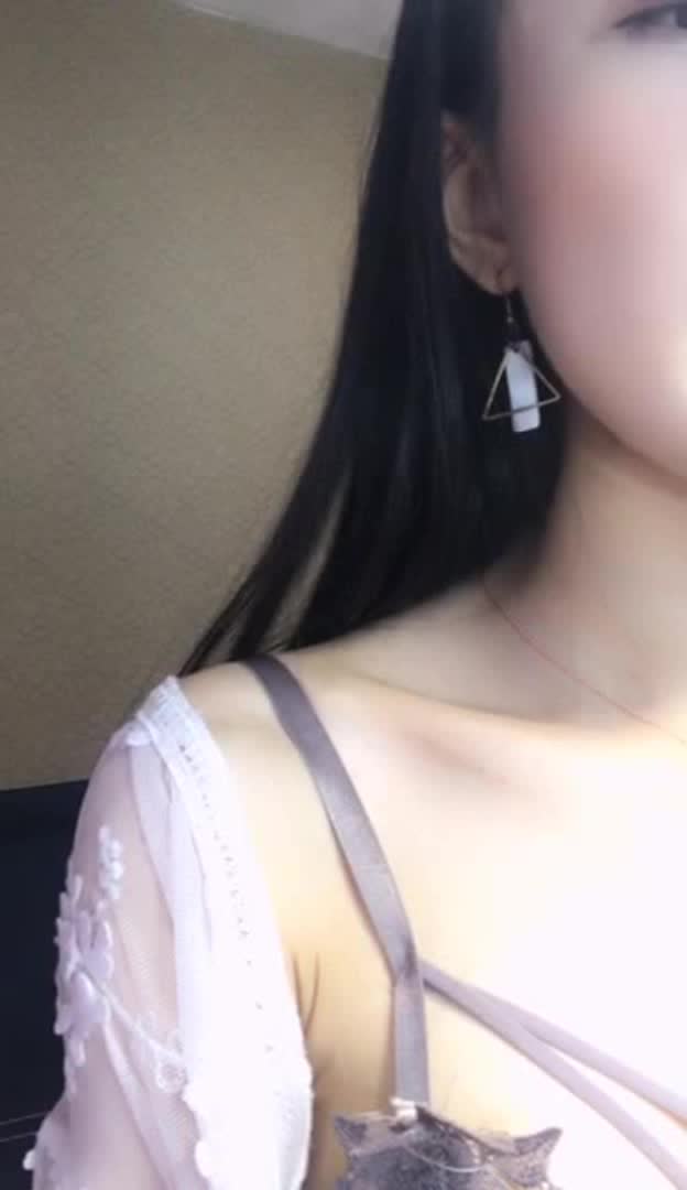 #直播 极品清纯嫩模小水儿 激情大秀~