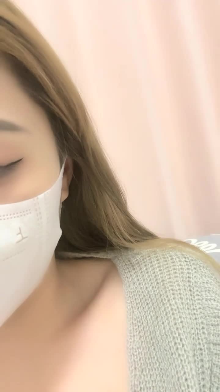 新来的骚货，拜金女，开着特斯拉去车震，【柔柔早点睡】，ktv塞跳蛋，车震，酒店开房一条龙直播主播录屏