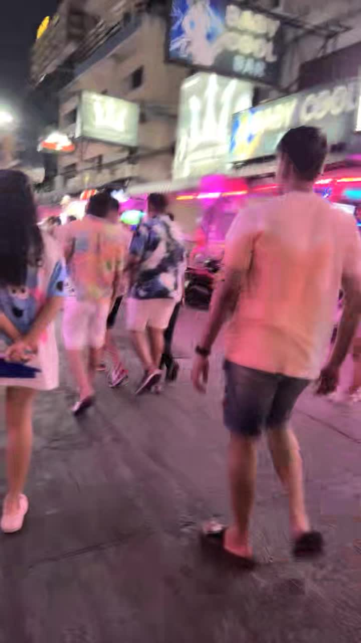 健身骚货找牛郎！双女战一男！大屌牛郎先操一个，旁边拍摄配音，骑乘位深插直播主播录屏