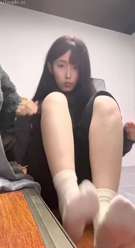 +bn-iuTuy-5YzZjdk 完整版视频入口点我