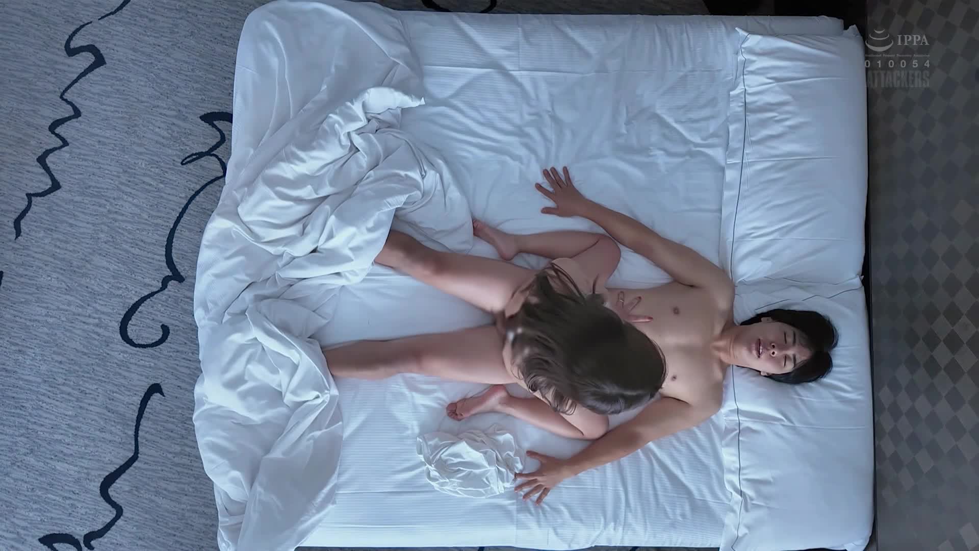 YUJ-038-UC少妇主动与即婚前任酒店约会栗山莉绪(3)