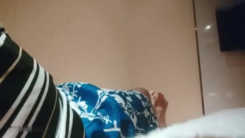 足疗店熟女 说只能蹭一蹭 #精品