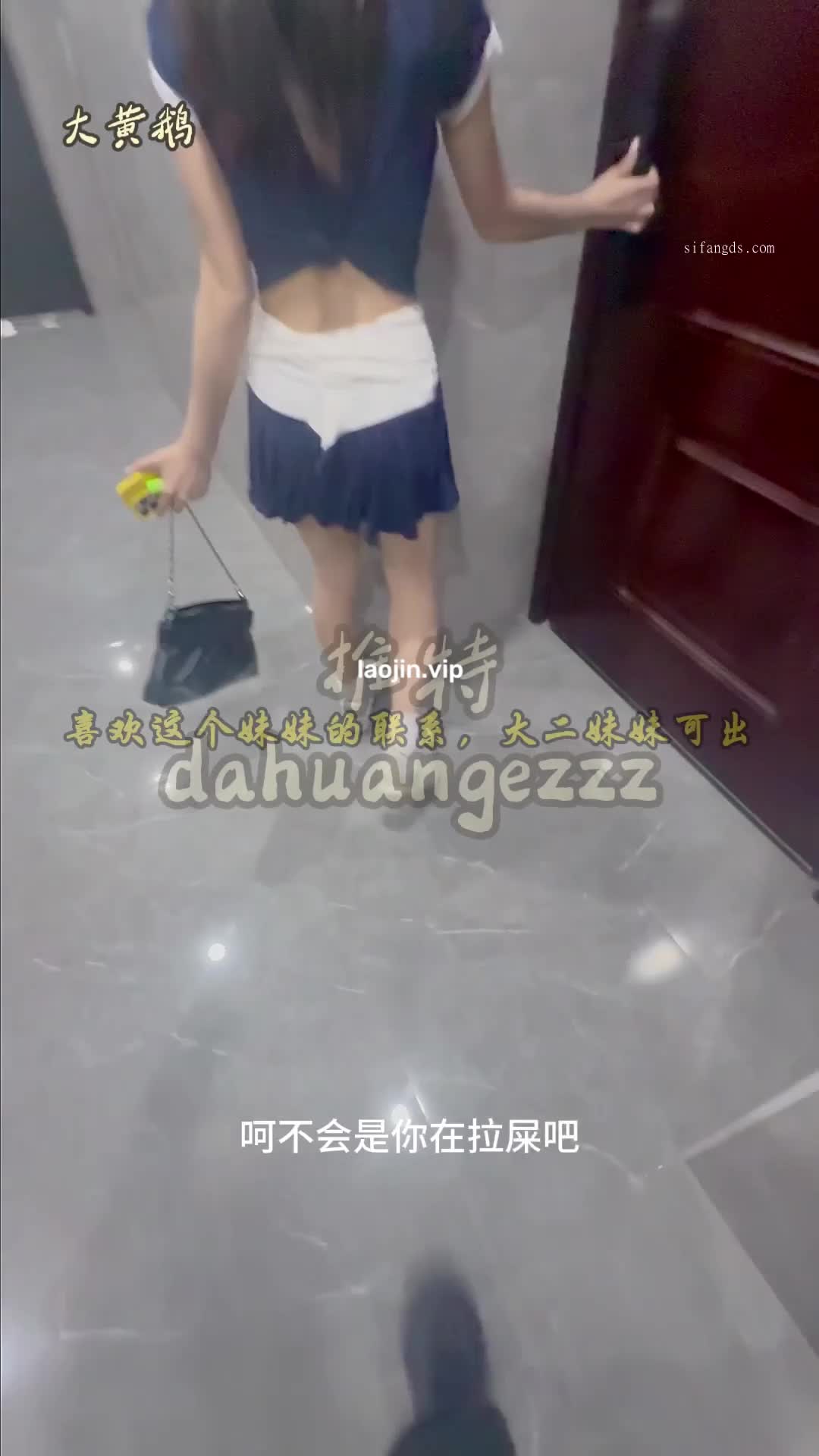 2025年7月，艺考行业从业者，【大黄鹅】专挑女大学生，约啪福利，完整版，豪车金钱，学生妹轻松拿下随便操