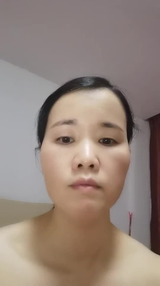 人妻爱好者不要错过，白嫩38岁少妇，身材保持的很不错，这骚逼被内射，精彩新人值得关注#精品
