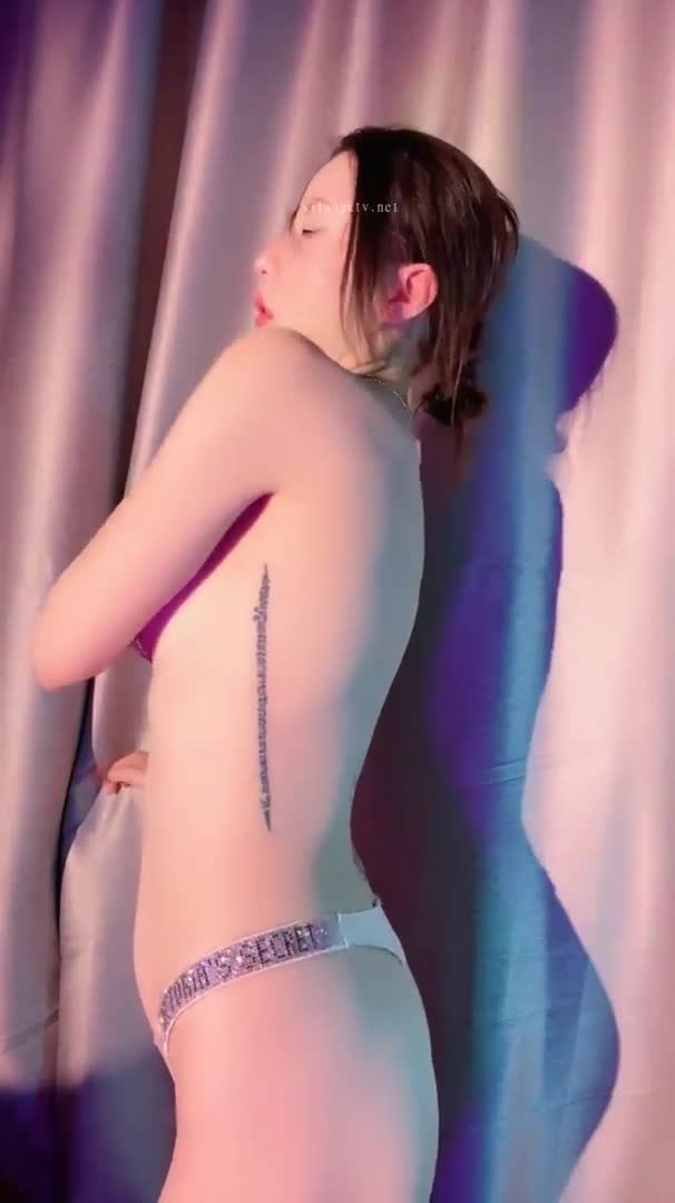 +bn-iuTuy-5YzZjdk 完整版视频入口点我