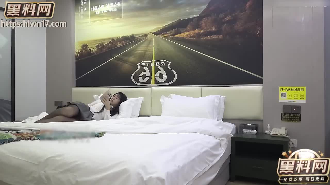 胖爷的奇妙之旅资深探花250斤胖爷嫖到极品大学鸡清纯校服配开裆丝袜怒草黑丝学生妹!