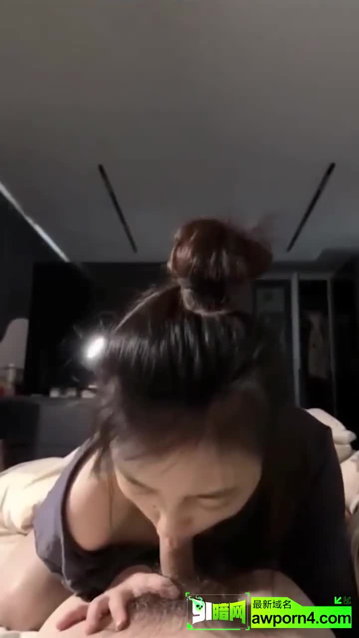 抖音反差婊推特自拍视频泄密，巨乳丰满诱人，清纯女大学生私下骚货 #少女 #推特 #清纯 #女大学生 #巨乳