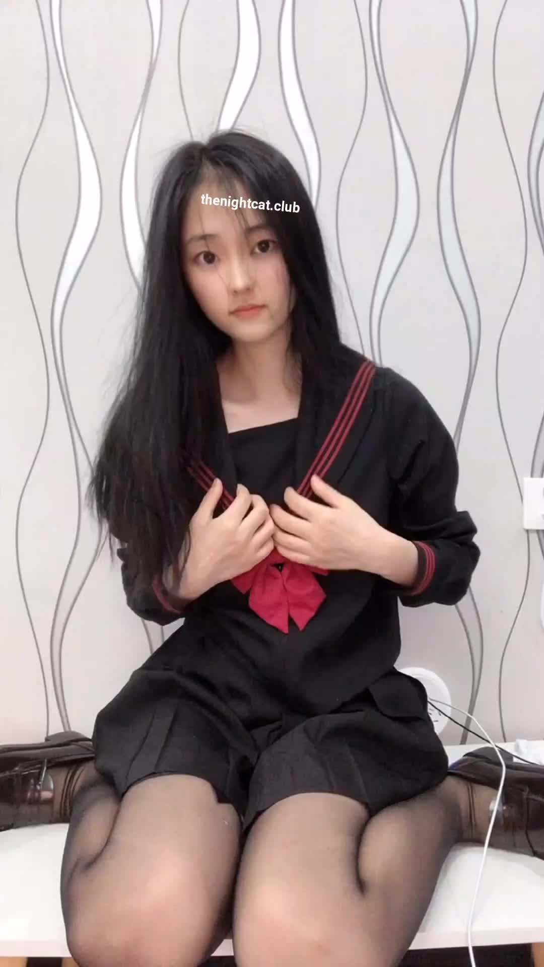 #芋喵喵 #少女 #定制少见的露脸福利姬 女菩萨