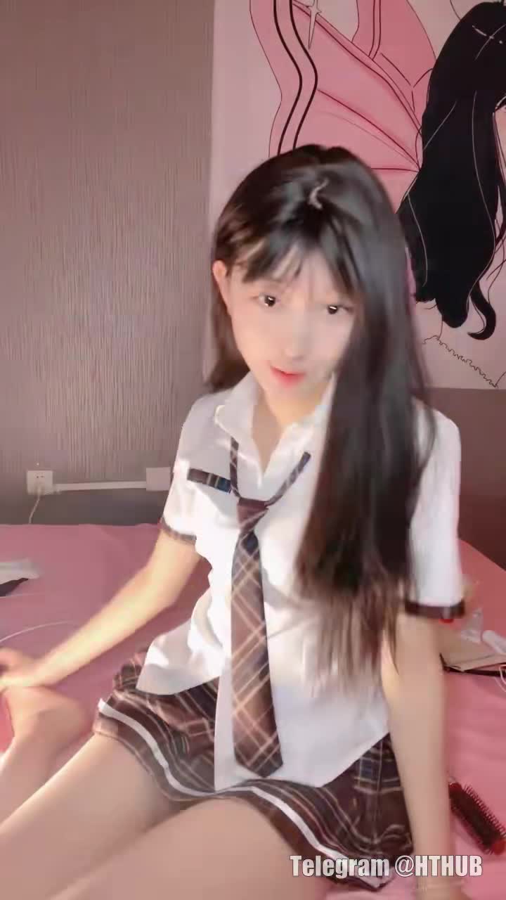 JK纯欲贫乳嫩穴美少女 被胖大叔爆操 #直播