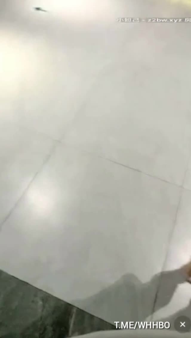 #avove #在澡堂角落偷偷日屄#白虎骚屄萝莉 #无套内射嫩屄
