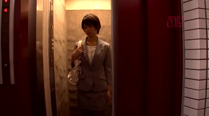努力上进的女社员，遭到男同事嫉妒而被 #强奸，成为公司肉便器！#川上奈奈美———————————————️更多精彩️@WHTVIP️防失联️@KSFSL1Bot———————————————