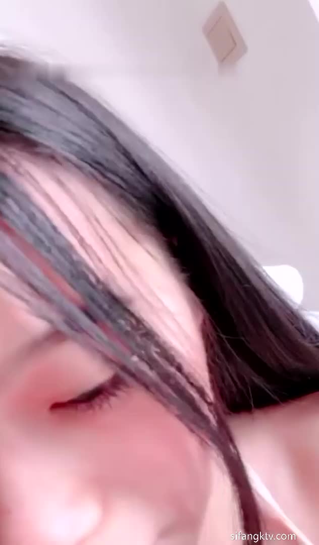 #半糖 #巨乳 #翘臀 #推荐 #极品 #萝莉 #03小萝莉