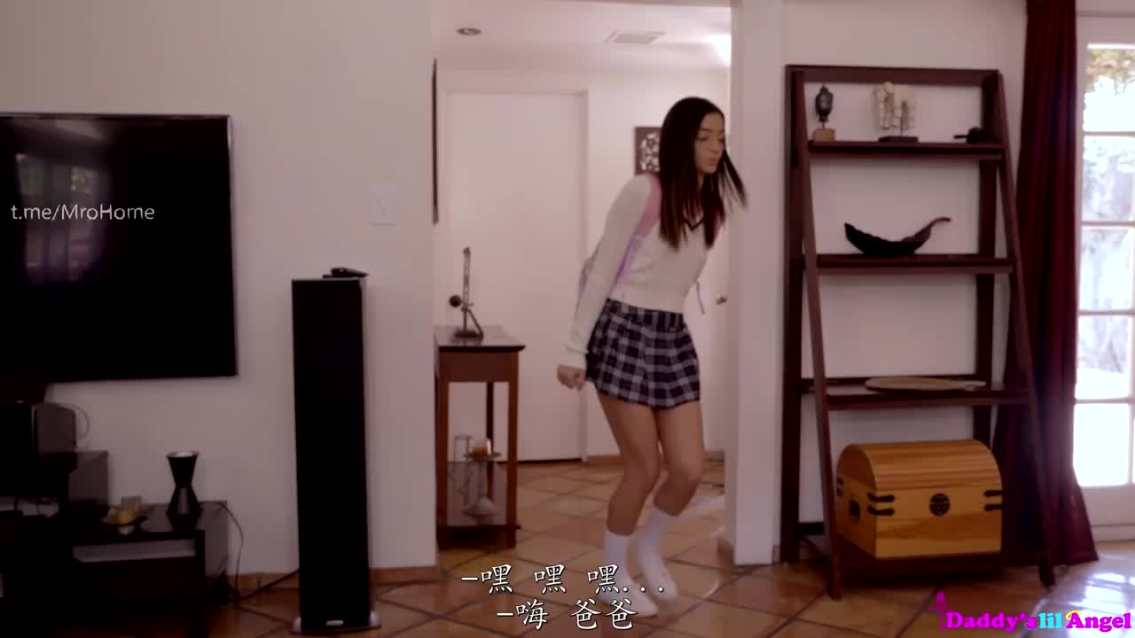编号：#M2021120901 主演：#EmilyWillis出品：#DaddysLilAngel感官：#无码 国别：#欧美标签：#视频 #剧情 #中文 #JK #浴室 #乱伦 #父女 #肛交番号：DaddysLilAngel.18.10.18.Emily.Willis.Daddys.Anal